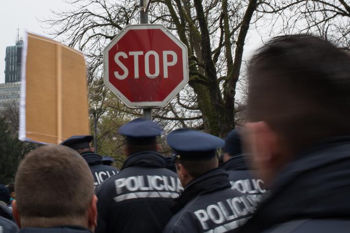 "V desetih letih smo izgubili 1.300 ljudi. In to ob dejstvu, da se obseg dela ne zmanjšuje in da se kar naprej spopadamo, vsaj za policijo, s kriznimi razmerami." | Foto: Klemen Korenjak