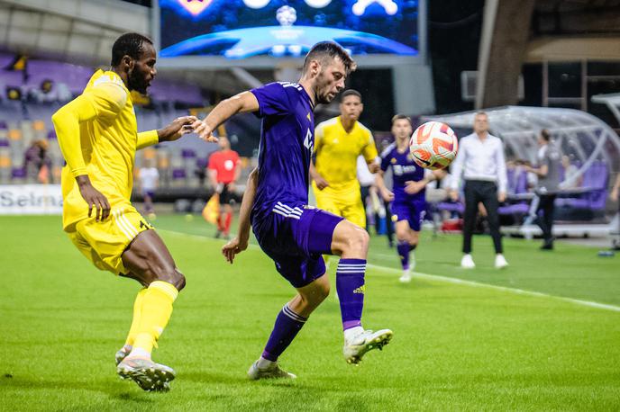 NK Maribor : Šerif Tiraspol, kvalifikacije za ligo prvakov, Roko Baturina | Mariborčani so na prvi tekmi doma igrali 0:0, povratno pa v Moldaviji izgubili z 0:1. | Foto Blaž Weindorfer/Sportida