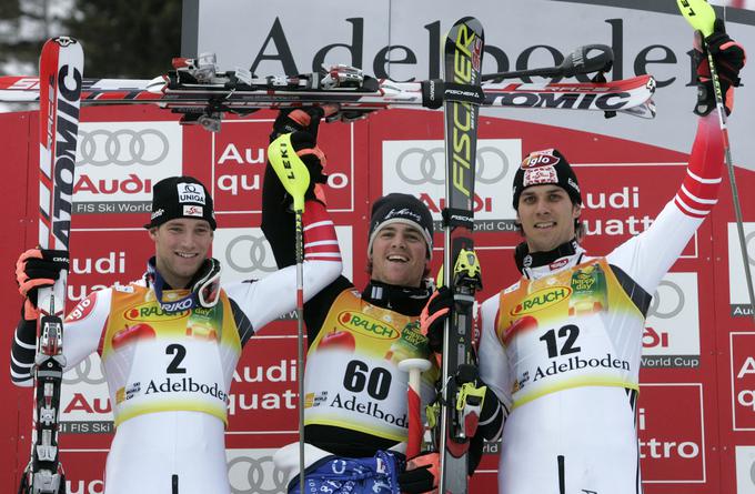 Marc Berthod je s številko 60 izkoristil dobre razmere na drugi progi in se s 27. mesta po prvi vožnji zavihtel na prvo. | Foto: Reuters