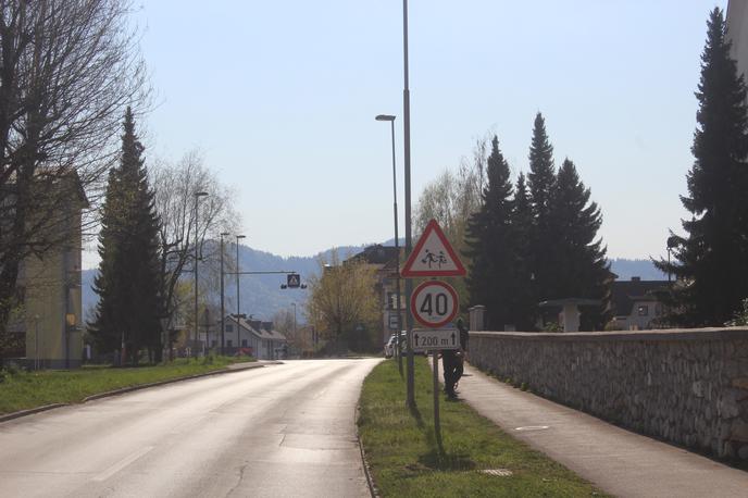 Nesreča skiroja | Moški je po zadnjih podatkih huje poškodovan, so sporočili s kranjske policijske uprave. | Foto PU Kranj