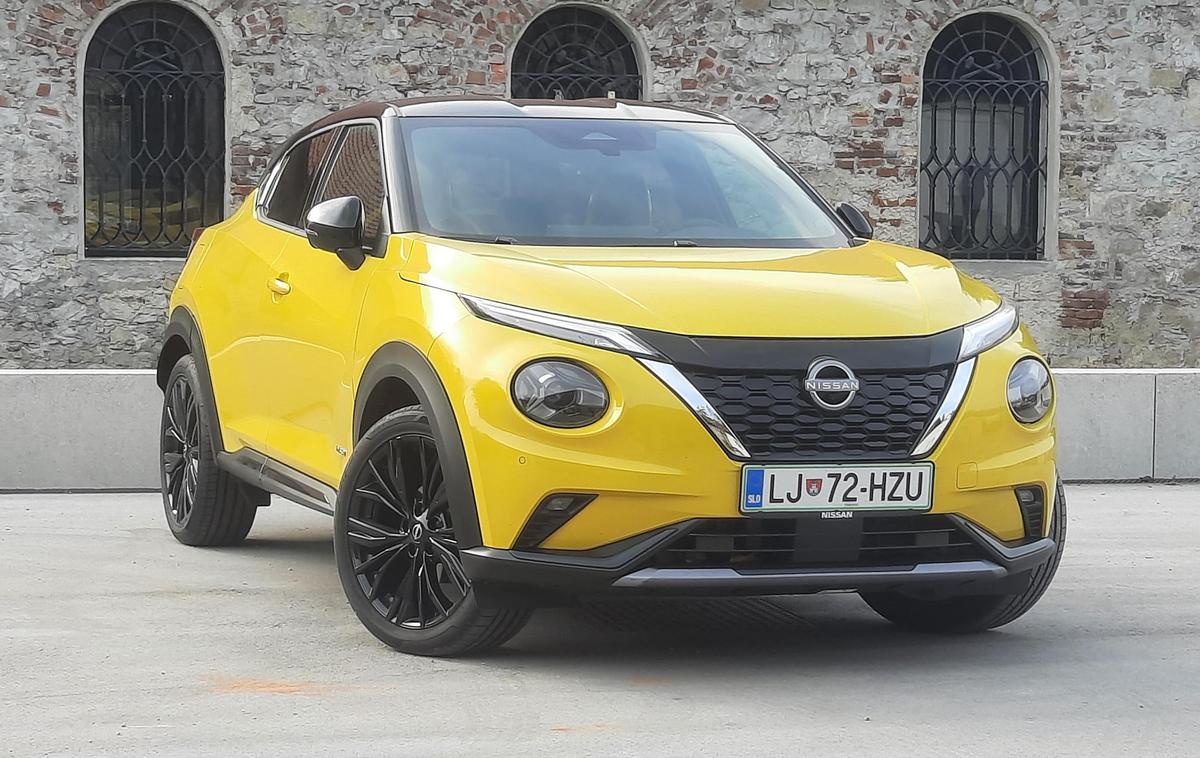 Nissan juke | Nissan s kontrastno podobo znova stavi na zmagovalno rumeno barvo iz časa prve generacije. Ohranja tudi okrogla žarometa z značilno trikrako obliko. | Foto Aleš Črnivec