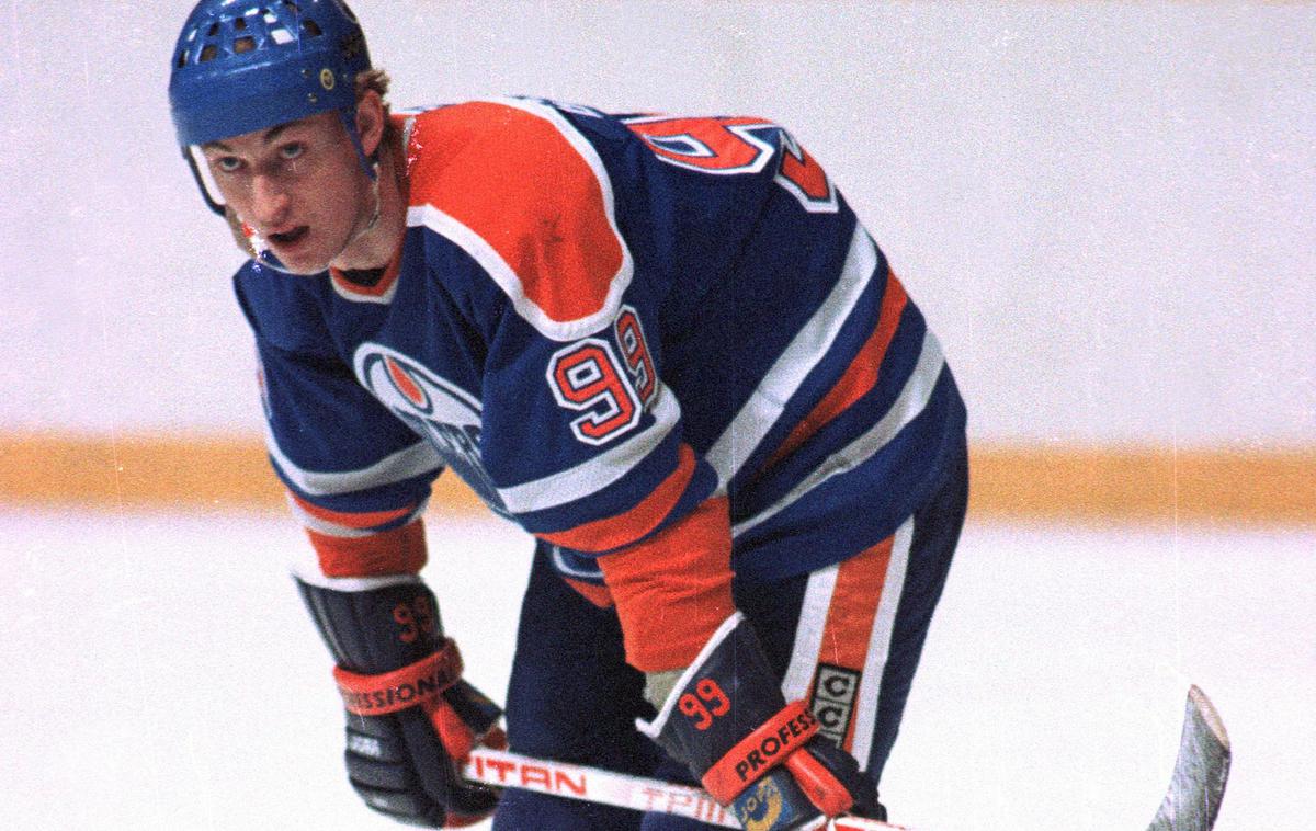 T - Wayne Gretzky 1983 | Veliki Wayne Gretzky je z močnimi Edmonton Oilers leta 1982 doživel veliko razočaranje v prvem krogu končnice lige NHL. | Foto Reuters