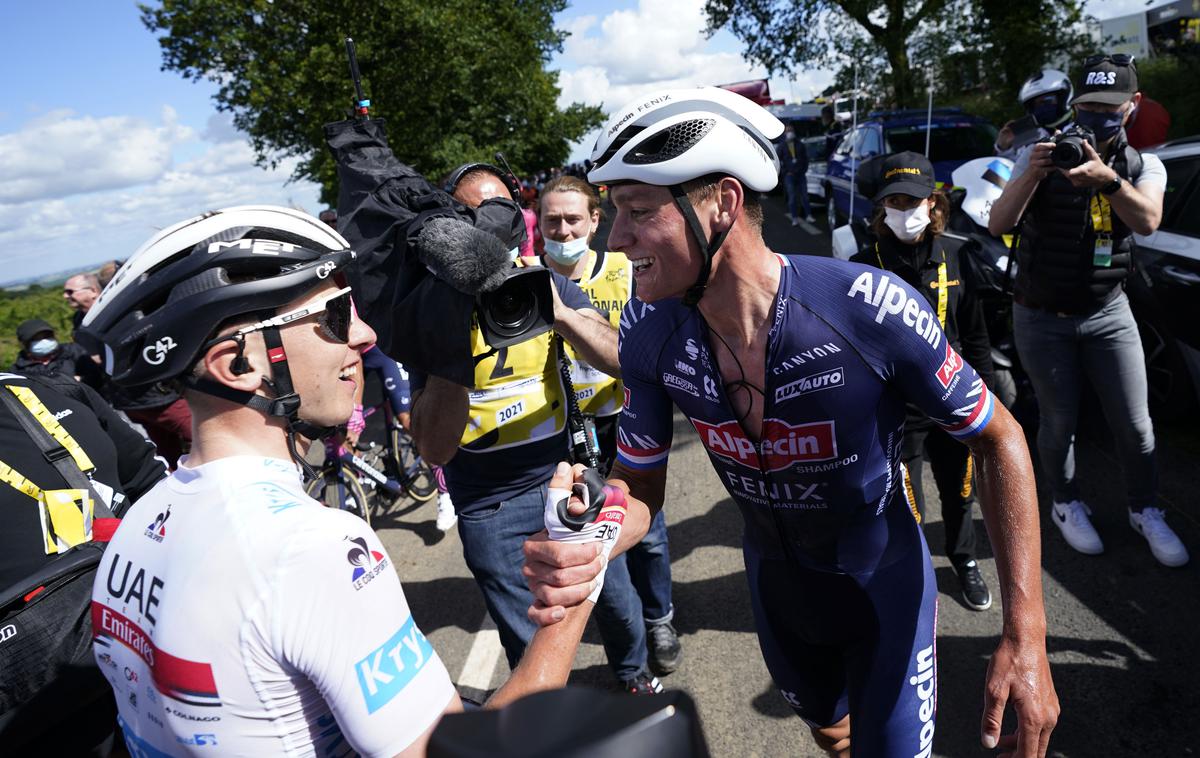 Tadej Pogačar Mathieu van der Poel | Tadej Pogačar in Mathieu van der Poel si ne bosta zrla iz oči v oči na dirki Po Sloveniji. Na njej bo nastopil le naš kolesarski superzvezdnik. | Foto Reuters