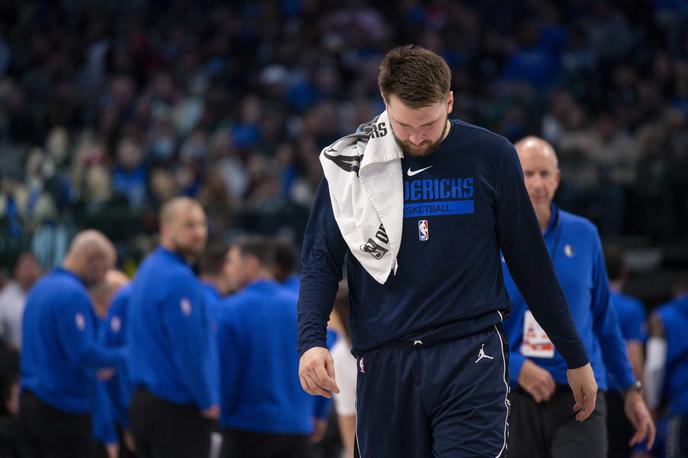 Luka Dončić | Luka Dončić in Dallas Mavericks do konca rednega dela sezone nujno potrebujejo dve zmagi, ob tem pa niso odvisni samo od sebe. | Foto Reuters