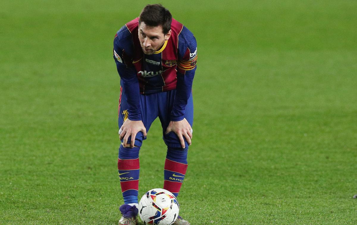 Lionel Messi | Lionel Messi se je proti Valencii vpisal v zgodovino, a mu po tekmi ni bilo do veselja. | Foto Reuters