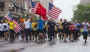 Tekači v spomin na žrtve bostonskega napada dokončali maraton