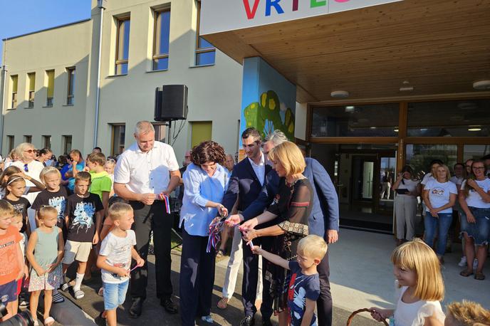 vrtec ilustrativna slika | Na težave opozarjajo tudi občine, saj stroški vrtcev že zdaj dosegajo do četrtine občinskega proračuna, kar ni ustrezno zajeto v višini povprečnine, zato bodo same težko pokrile napovedane podražitve. | Foto STA