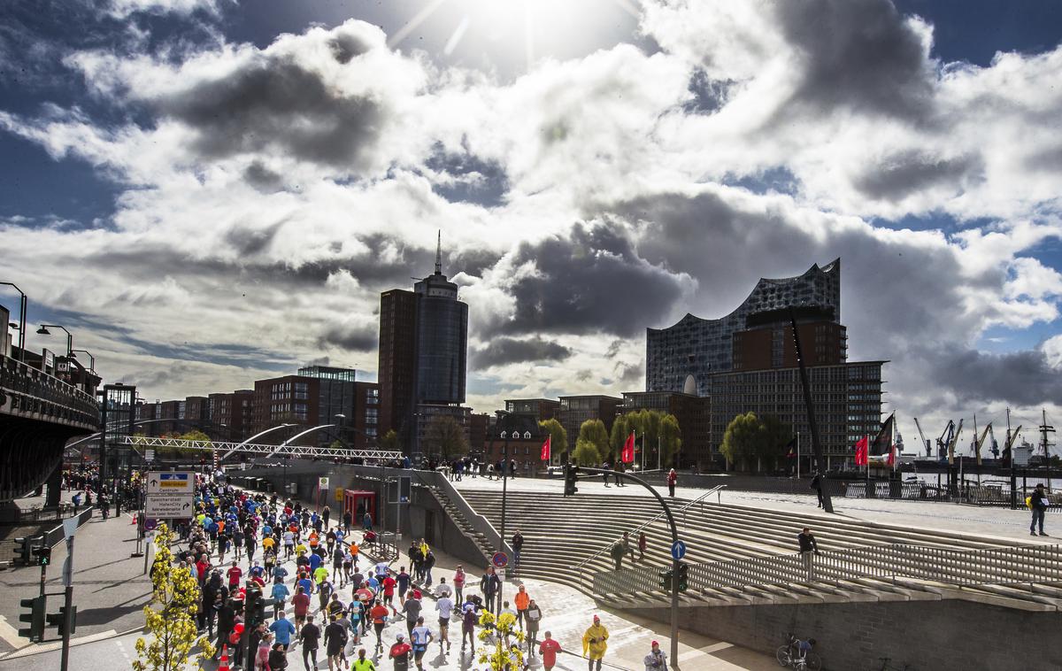 maraton Hamburg | Hamburški maraton, ki bo letos namenjen le 70 vabljenim športnikom, bodo izpeljali na enem od nizozemskih letališč. | Foto Guliverimage