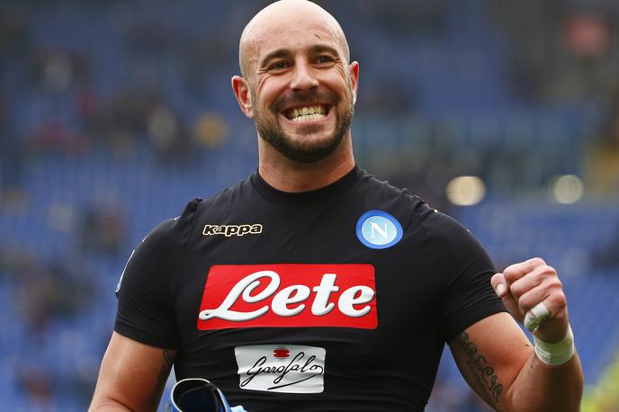 Pepe Reina | Pepe Reina se seli na Otok, kjer je v majici Liverpoola že igral. | Foto Reuters