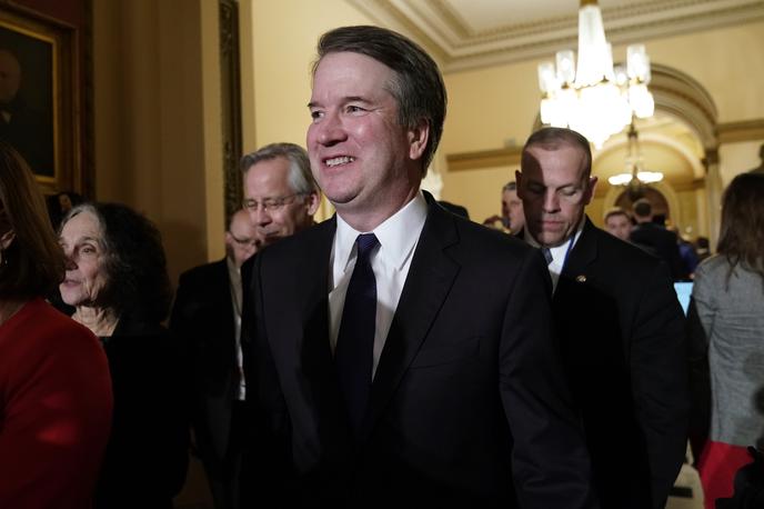 Brett Kavanaugh | Časnik New York Times je objavil nove obtožbe o spolnem nadlegovanju, ki naj bi ga v mladosti zagrešil ameriški vrhovni sodnik Brett Kavanaugh. | Foto Reuters