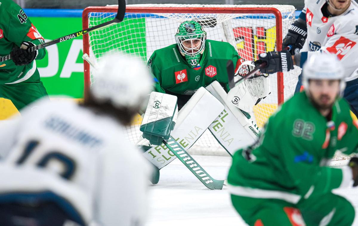 HK Olimpija EV Zug | Hokejisti Olimpije so v sredo odigrali zadnjo domačo tekmo lige prvakov, švicarskemu prvaku so priznali premoč z 1:3. | Foto HK Olimpija/Domen Jančič