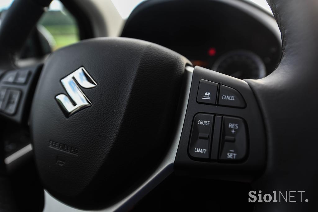 Suzuki SX4 s-cross hybrid