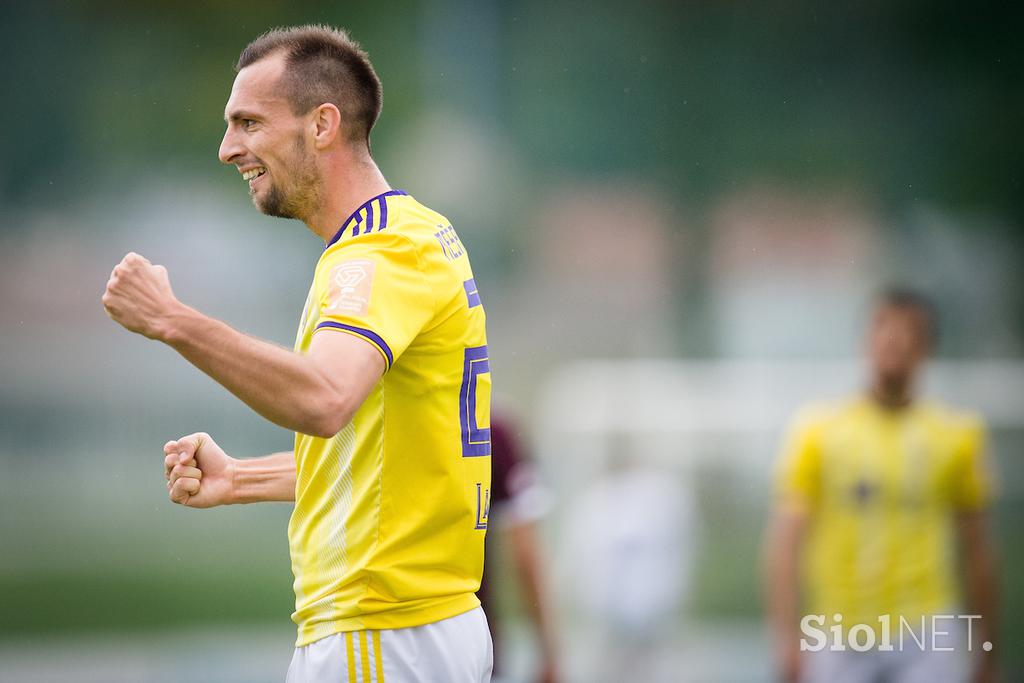 NK Triglav, NK Maribor, prva liga Telekom Slovenije