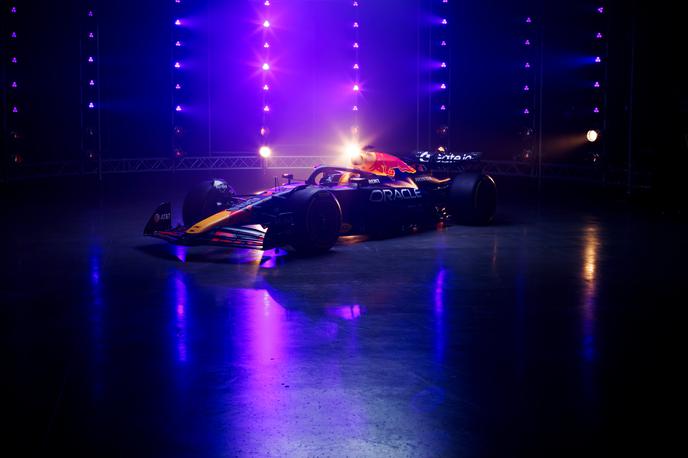 Red Bull Racing 2025 | Red Bull Racing je novi dirkalnik RB21 za zdaj pokazal samo na fotografijah. | Foto Red Bull Content Pool