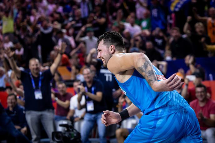 Slovenija Francija | Luka Dončić je poskrbel v sredo z nepozabno predstavo proti Franciji za eno največjih športnih zgodb dneva. | Foto Vid Ponikvar