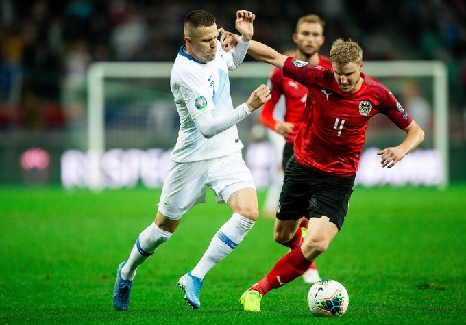 V dvoboju z Josipom Iličićem leta 2019 v Stožicah, ko je Avstrija zmagala z 1:0. | Foto: Vid Ponikvar