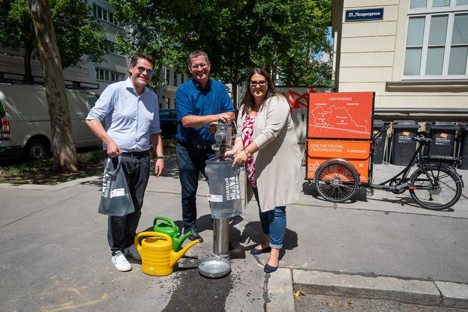 Drevesni botri bodo dobili vrečke za zalivanje. | Foto: PID/David Bohmann