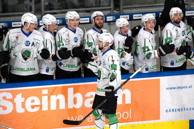 "Imajo štiri dobre, izenačene peterke in zelo dobrega vratarja. Predvidevam, da bo šlo za zelo izenačeno tekmo," o Olimpiji še pravi slovenski reprezentančni napadalec. | Foto: Sportida