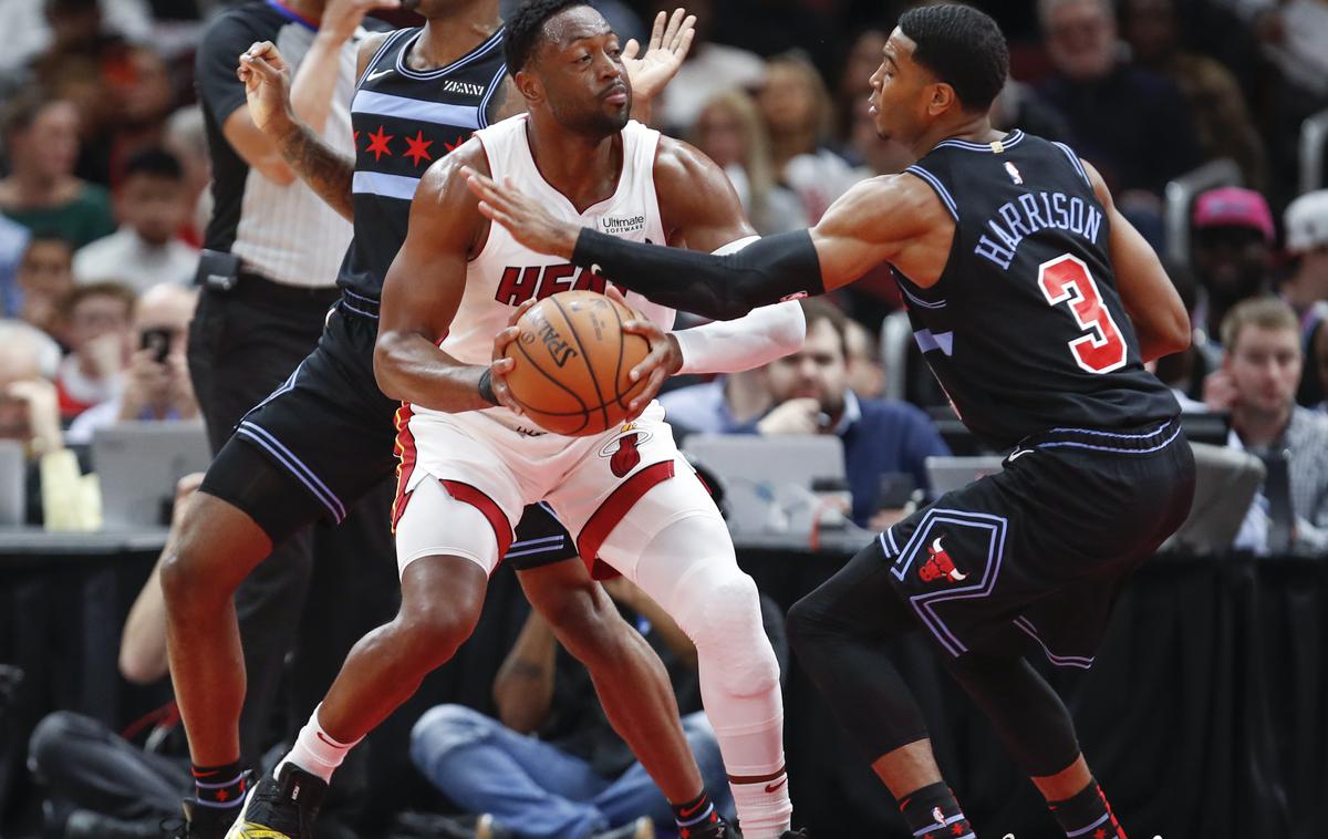 Miami Heat Dwyane Wade | Miami je brez poškodovanega Gorana Dragiča prekinil črno serijo treh zaporednih porazov. Zaigral pa je zopet Dwyane Wade. | Foto Reuters