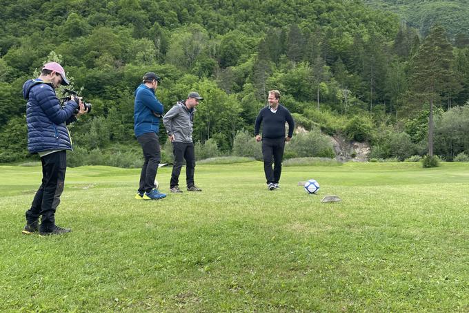 V footgolfu sta se preizkusila tudi Aleš in Igor Novak. Foto: Bojan Puhek | Foto: 