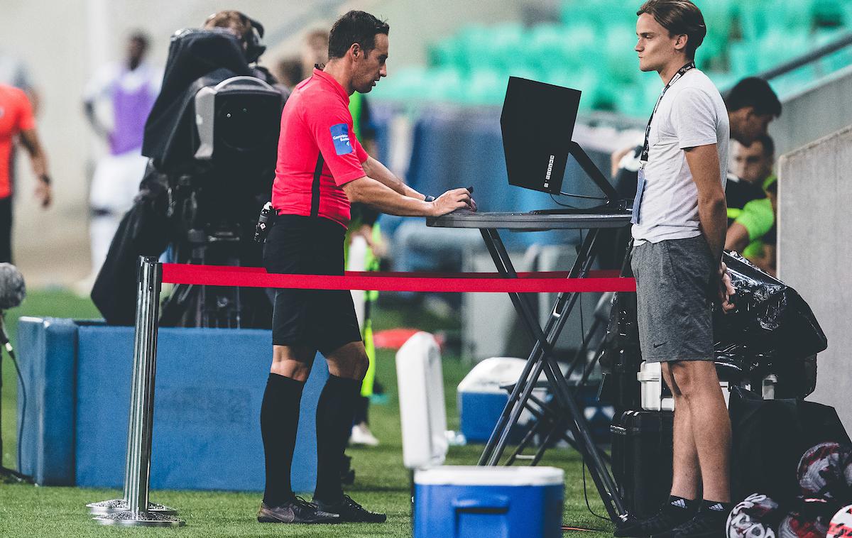 VAR Slovenija | Z začetkom prihodnjega leta se bo uporaba tehnologije VAR razširila z dveh na vseh pet tekem na krog Prve lige Telemach. | Foto Grega Valančič/Sportida