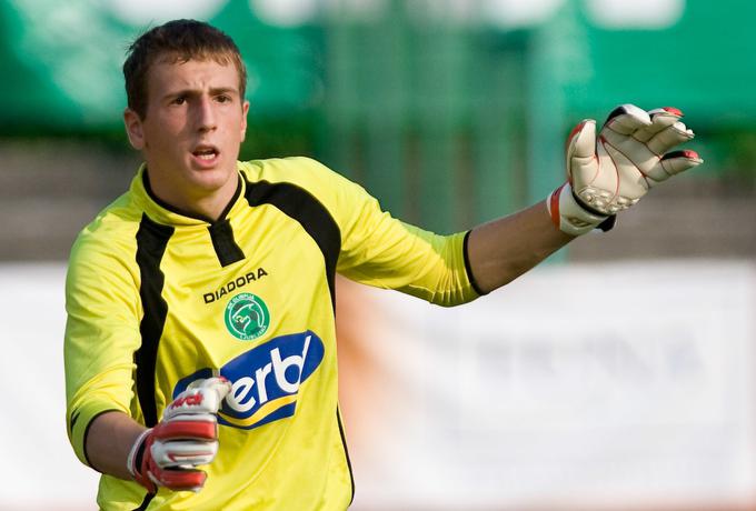 Jan Oblak, ki danes spada med najboljše vratarje na svetu, je zadnjo tekmo v dresu Olimpije odigral 16. maja 2010. Takrat je bil star ''skoraj'' 17 let in pol. Za zmaje je v 1. SNL zbral 33 nastopov. | Foto: Vid Ponikvar