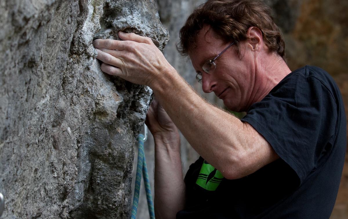 Tadej Golob | Tadej Golob je pisatelj, novinar, urednik, kolumnist in alpinist. | Foto Simon Plestenjak