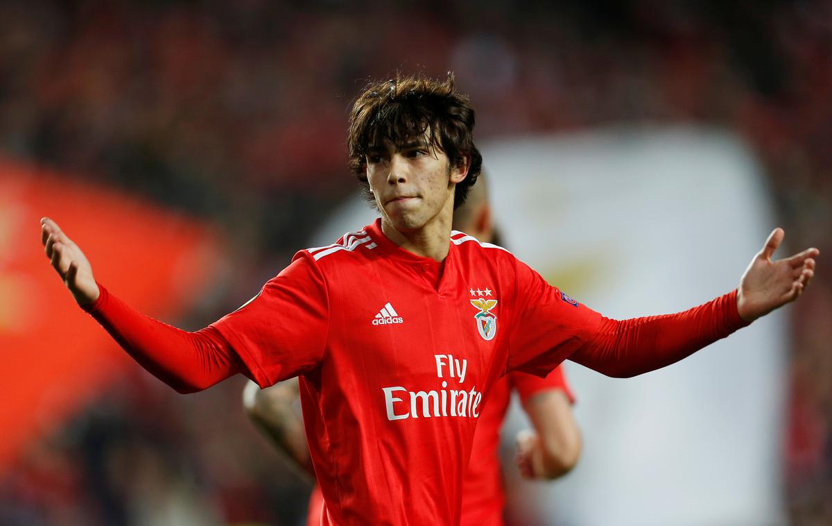 Joao Felix | Joao Felix je že v svoji krstni sezoni med člani navdušil Evropo ter postal tarča vseh evropskih velikanov. Največ poguma in tudi denarja so imeli očitno pri Atleticu. | Foto Reuters