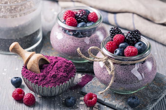 V velikem porastu so tudi mlete acai jagode, ki stanejo malo premoženje. Borovnice in maline, ki rastejo pri nas, so enako hranljive.  | Foto: Thinkstock