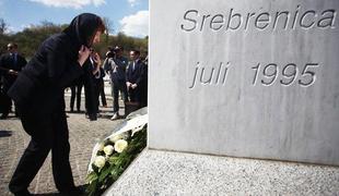 Foto in video: Poklon žrtvam genocida iz Srebrenice 