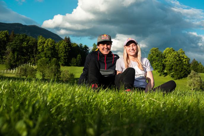 Domen Škofic Janja Garnbret | Janja Garnbret in Domen Škofic sta v Vrbnjah pri Radovljici s pomočjo družine postavila športno-plezalni center, v katerem bo mogoče trenirati vse tri plezalne discipline (težavnostno, hitrostno in balvansko plezanje). | Foto Peter Podobnik/Sportida