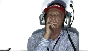 Ali Niki Lauda pripravlja teren za "odstrel" Rossa Brawna?