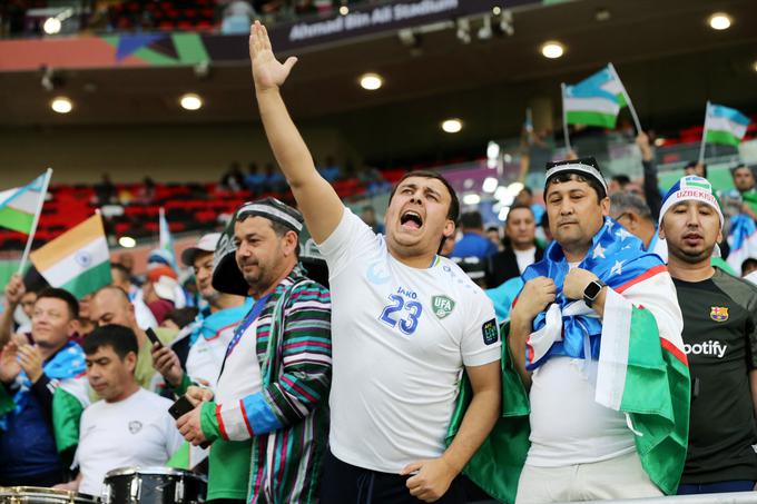 Nogometni navdušenci v Uzbekistanu so vse bližje dnevu, ko bi lahko svoje ljubljence spremljali na svetovnem prvenstvu. | Foto: Reuters