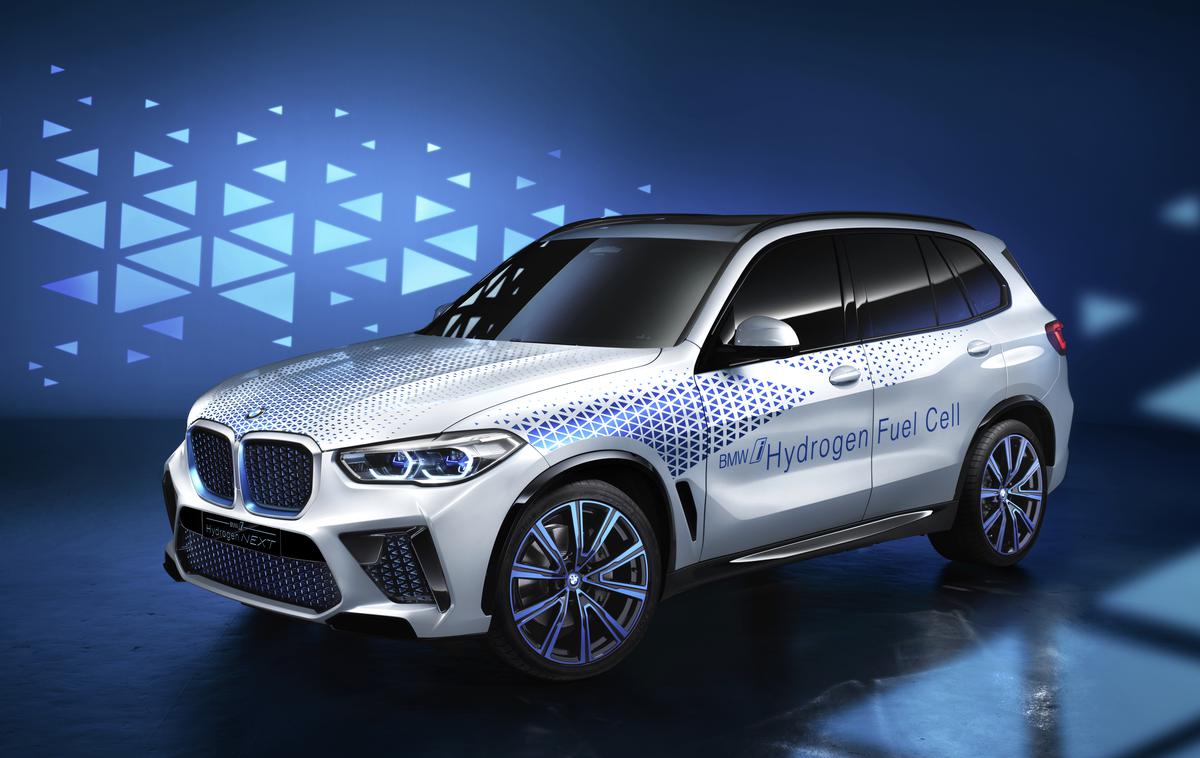 BMW gorivne celice | Prihodnje leto bo na uporabo pripravljen maloserijski X5 z gorivnimi celicami, serijska proizvodnja bo stekla po letu 2025. | Foto BMW