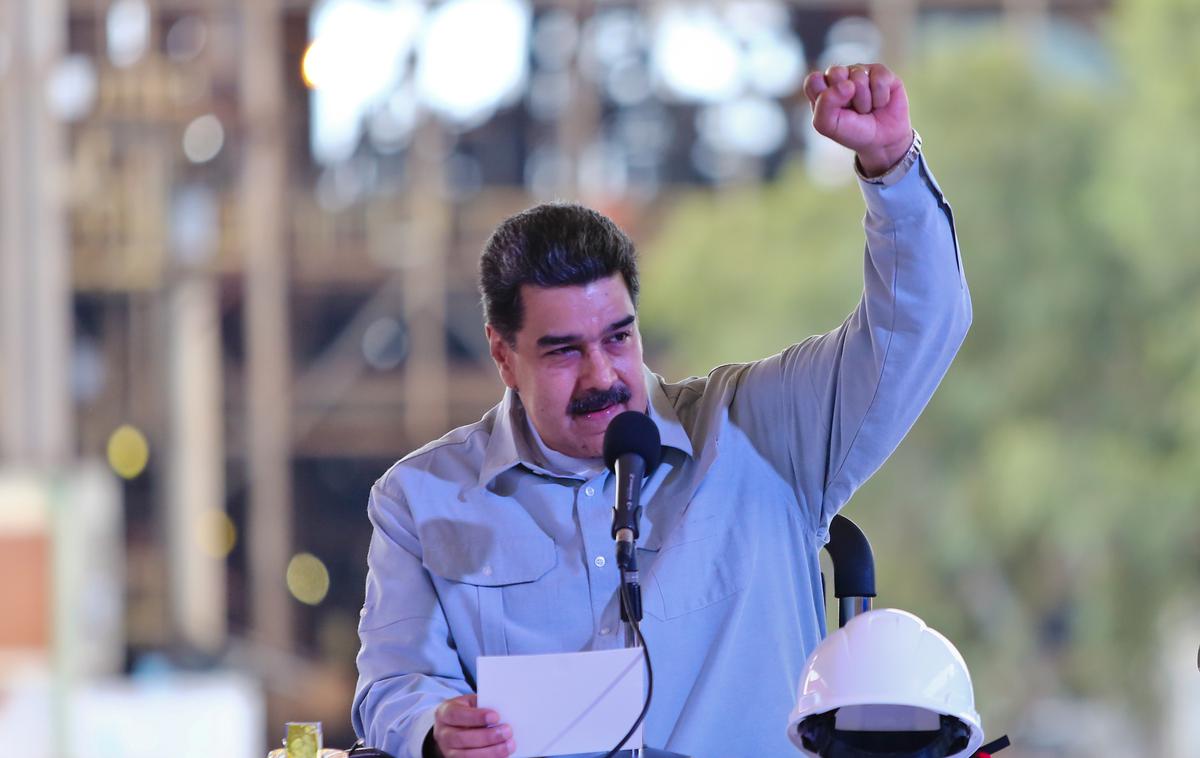 nicolas maduro | V Venezueli so aretirali ameriškega vohuna, ki je oprezal v bližini dveh tamkajšnjih rafinerij. Na fotografiji venezuelski predsednik Nicolas Maduro. | Foto Reuters