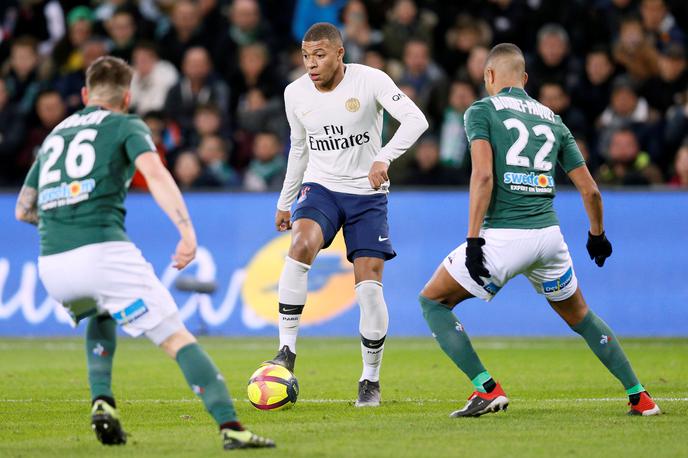 Kylian Mbappe | Kylian Mbappe je zadel tudi v Saint-Etiennu in je že pri 19 prvenstvenih golih. | Foto Reuters