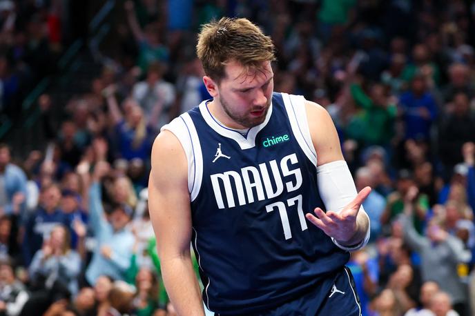 Luka Dončić | Luko Dončića in Dallas do konca rednega dela čaka še sedem tekem. | Foto Reuters