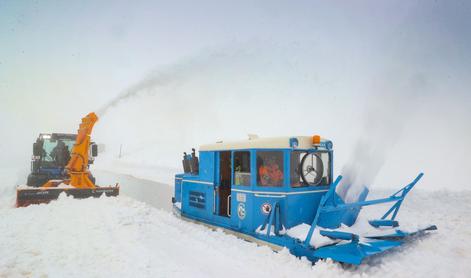 Izjemni prizori: danes odprtje, tako so splužili cesto na Grossglockner