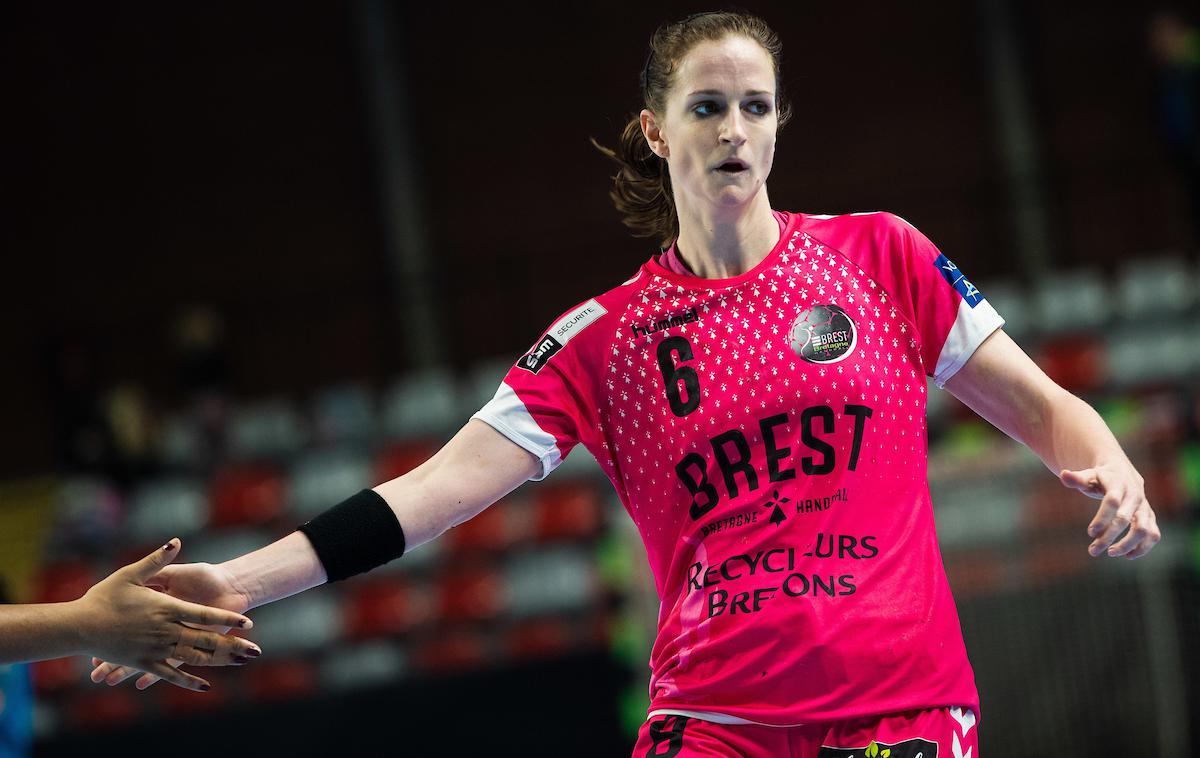 Ana Gros | Ana Gros se s slovensko reprezentanco trenutno pripravlja na kvalifikacijski tekmi za SP z Islandijo. | Foto Grega Valančič/Sportida