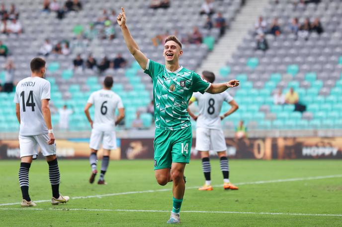 NK Olimpija NK Radomlje Marcel Ratnik | Po podaji Timija Maxa Elšnika s prostega strela je za 1:0 zadel Marcel Ratnik. | Foto Filip Barbalič/www.alesfevzer.com