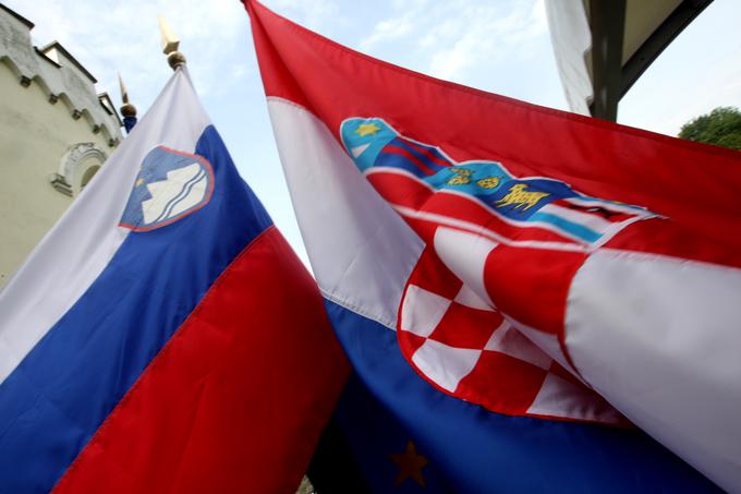 Incidenti v Piranskem zalivu se vrstijo zaradi nasprotujočih stališč Ljubljane in Zagreba glede arbitražne sodbe o meji med državama iz junija 2017, ki je Zagreb ne priznava, Ljubljana pa jo uresničuje. | Foto: Tina Deu