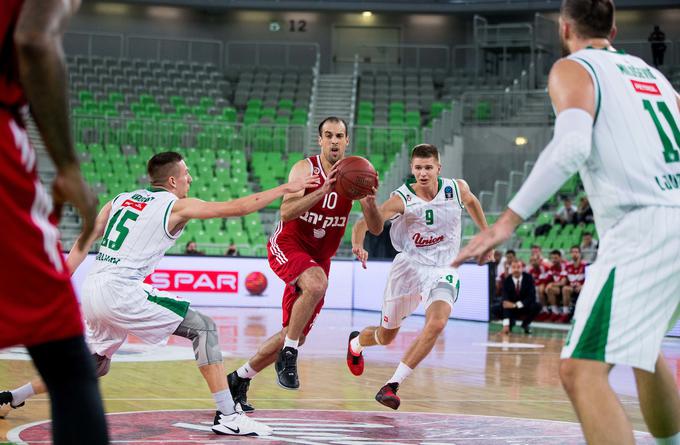 V obrambi bodo morali odigrati bolj čvrsto, ko bo to najbolj pomembno. | Foto: Vid Ponikvar