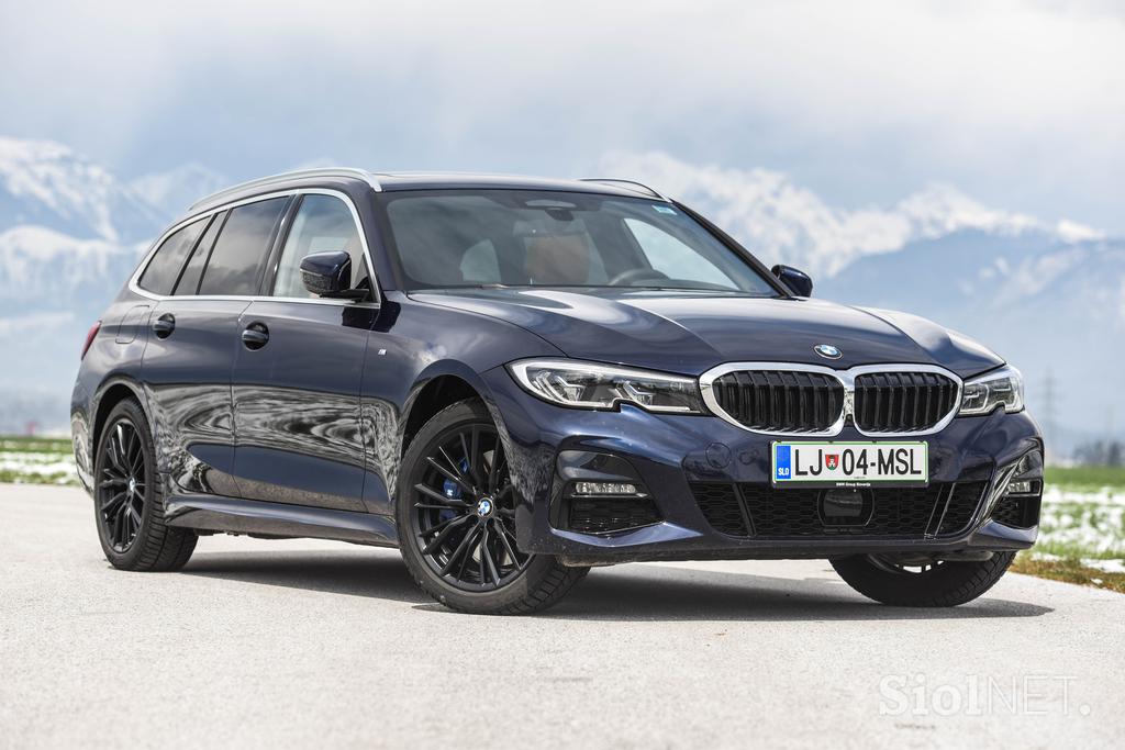 BMW 330e xDrive touring