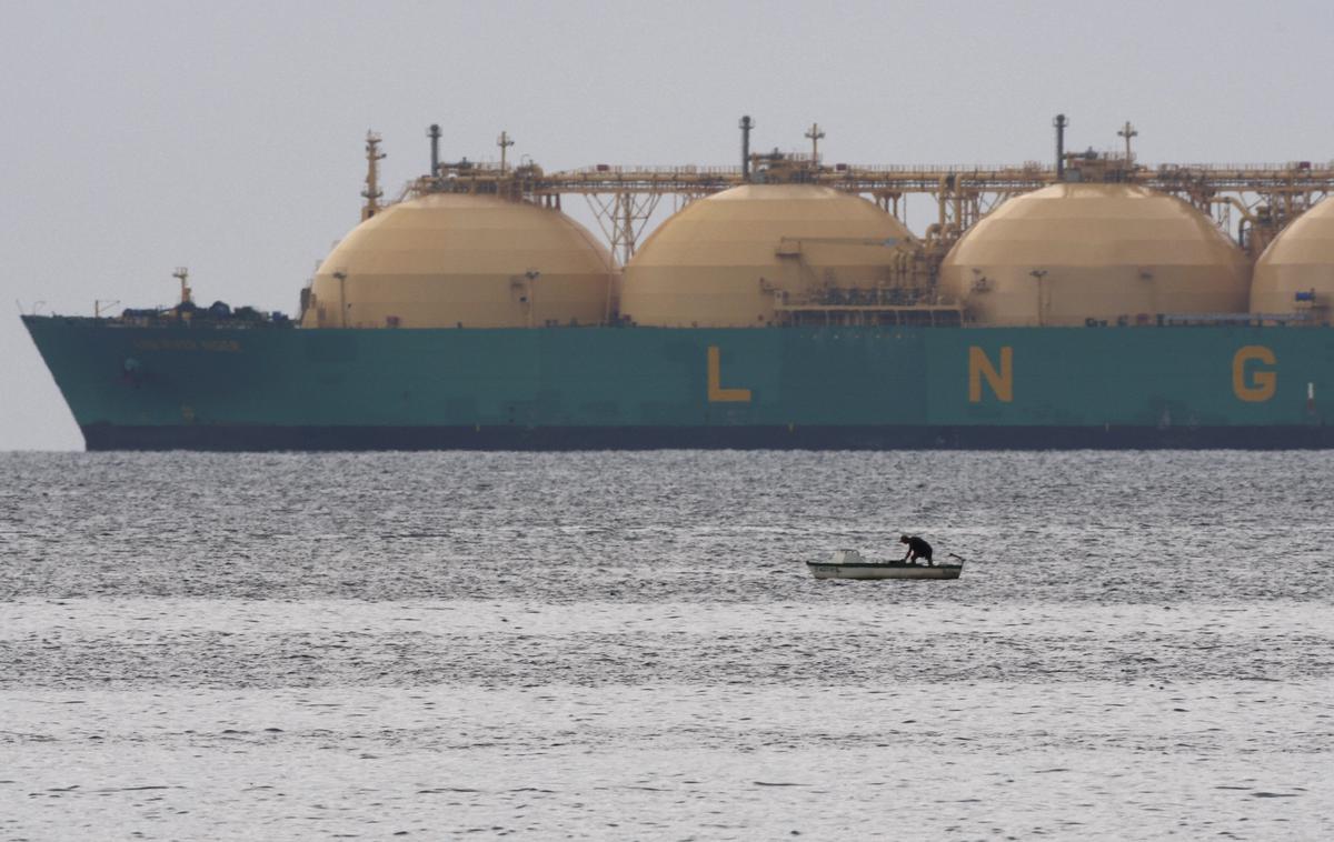 Tanker utekočinjen zemeljski plin | Ob težavah pri dobavi bi si lahko države enostavneje izmenjevale zaloge plina in se tako bolje odzivale na izredne situacije. | Foto Reuters