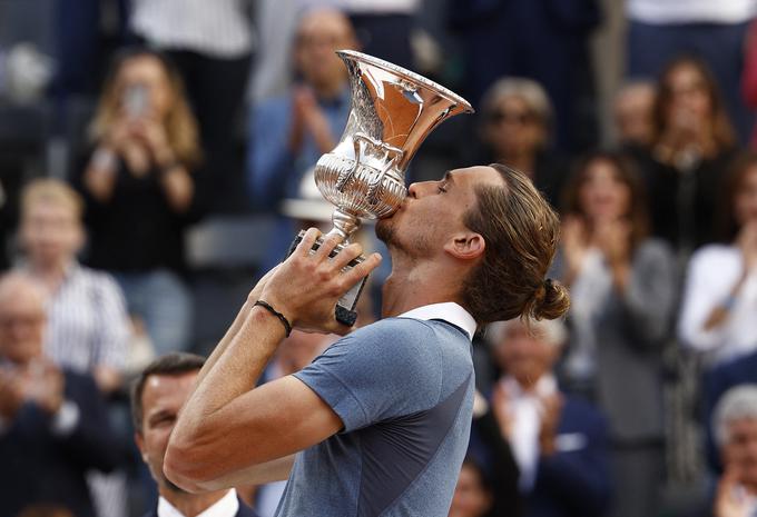 Alexander Zverev je prejšnji teden osvojil turnir v Rimu in spada med osrednje favorite za zmago v Parizu. | Foto: Reuters