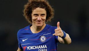 David Luiz še lep čas pri Chelseaju