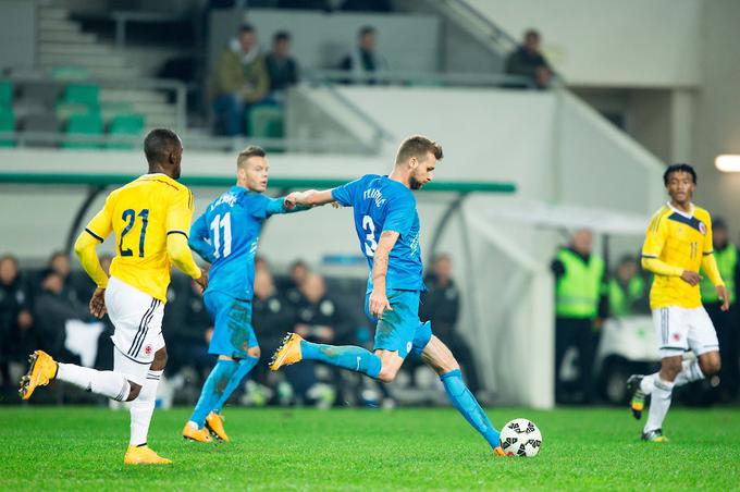 Za člansko slovensko reprezentanco je zbral štiri nastope. Zaigral je na prijateljskih tekmah s Finsko, Kanado in Kolumbijo, čar in izziv kvalifikacijskih dvobojev pa je okusil leta 2013 na Cipru (zmaga v gosteh z 2:0) v kvalifikacijah za SP 2014.  | Foto: Vid Ponikvar