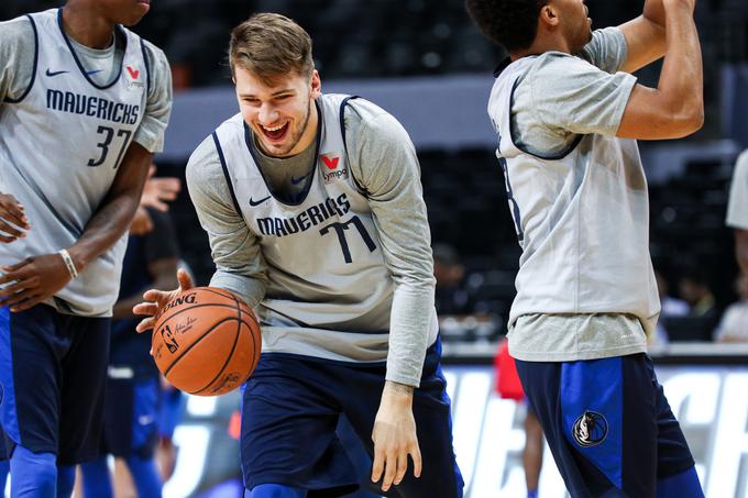 "Zagotovo bo več zabave na parketu in verjamem, da bomo boljši," je dejal izkušeni J. J. Barea in ob tem mislil tudi na Luko Dončića. | Foto: Getty Images