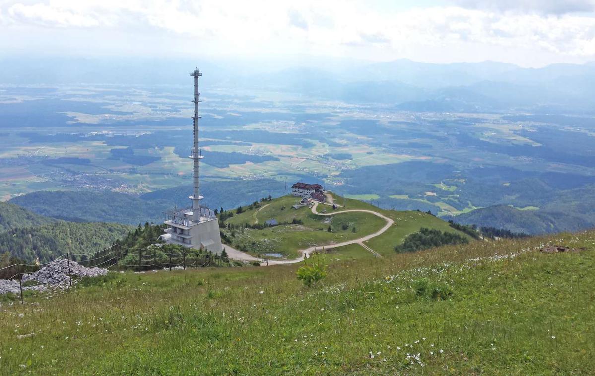 RTV oddajnik na Krvavcu | Na oddajniku na Krvavcu se je zgodila večja okvara. | Foto STA