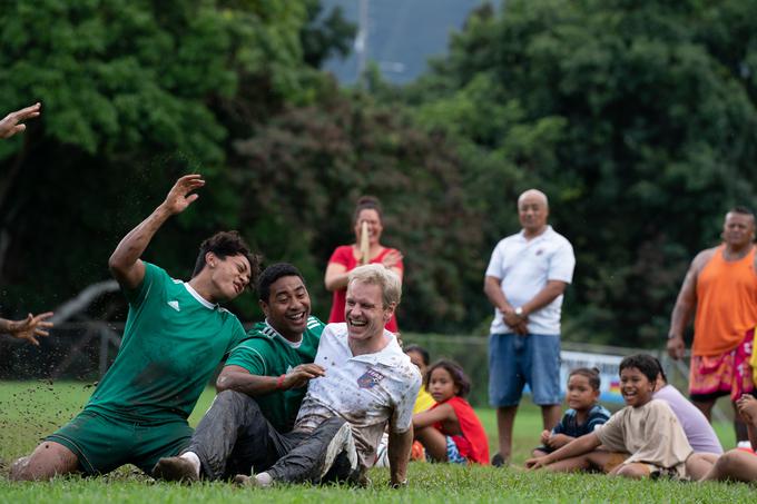 Tista točka vsakega športnega filma, ko ugotovijo, da se je treba zabavati, če želiš doseči rezultate.  | Foto: Blitz Film & Video Distribution